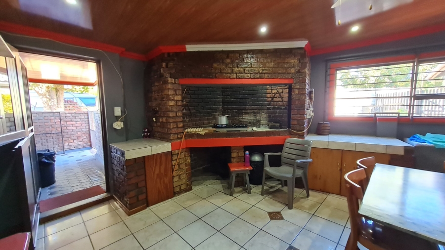 3 Bedroom Property for Sale in Heiderand Western Cape